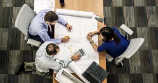La Junta asesora a 11.155 emprendedores y facilita la creación de 10.830 empresas desde Andalucía Emprende