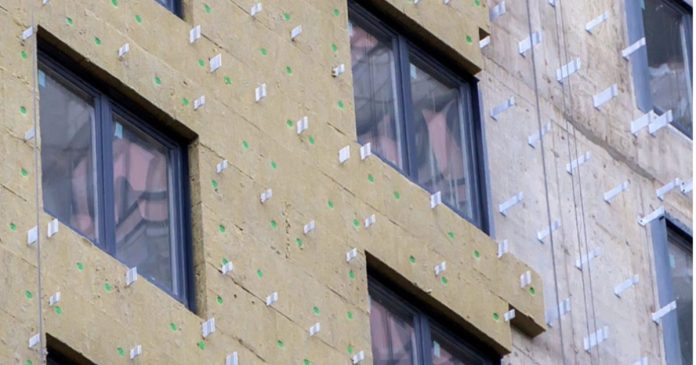 La Junta impulsa la rehabilitación energética de edificios con 9,2 millones de euros en ayudas