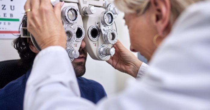 Ópticos-optometristas andaluces reivindican  el papel esencial de la profesión y celebran los avances hacia su incorporación en el SAS