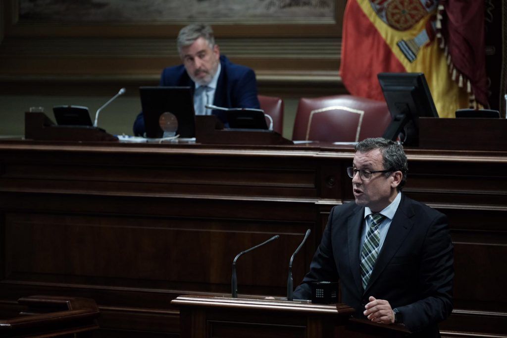 Roque: “Es una buena noticia para Canarias el aumento de empresas beneficiarias de la línea de ayudas directas del Estado”