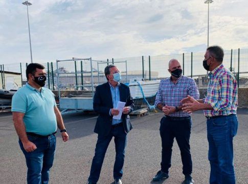 Acuerdo entre Cabildo y La Autoridad Portuaria de Las Palmas para la ampliación del espacio dedicado a deportes náuticos en el muelle de Puerto del Rosario