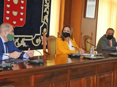 El Cabildo de Lanzarote y ATA colaboran para ofrecer asesoramiento a los autónomos