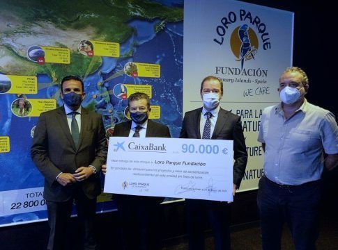 La Fundación “la Caixa”, CaixaBank y Loro Parque Fundación colaborarán para impulsar la educación ambiental