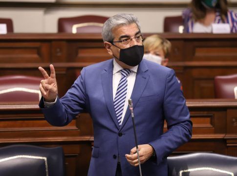 Firmado el convenio que permitirá la llegada a Canarias de 1.144 millones de euros en ayudas directas del Estado