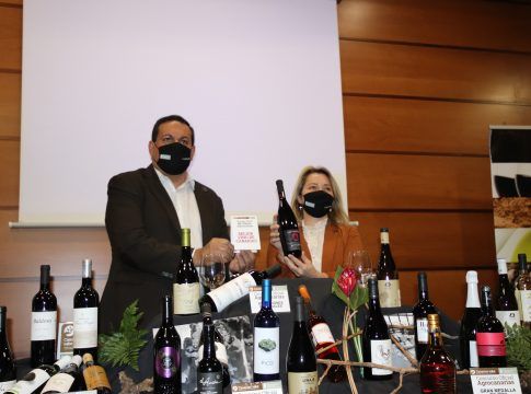 Finca Parque Los Olivos tinto, de Arico (Tenerife), elegido mejor vino de Canarias 2021