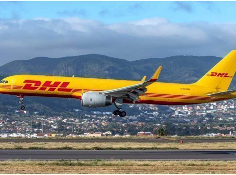Nayra Yanes: “DHL se caracteriza en el mercado por su excelencia de servicio”