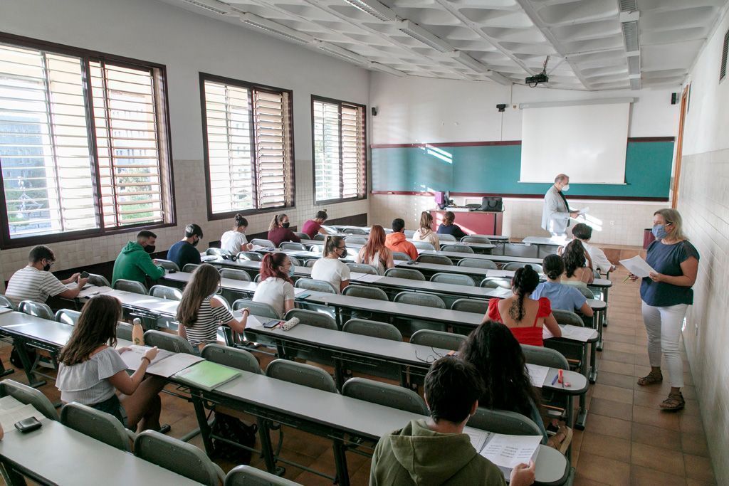 ​Educación exonera del pago de la tasa de la EBAU al alumnado con pocos recursos económicos