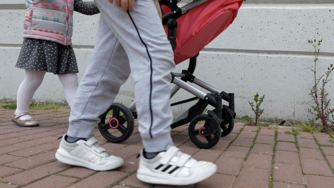 Las cuatro ciudades más pobladas de Canarias cuentan con las medias más bajas de hijos por mujer de toda España