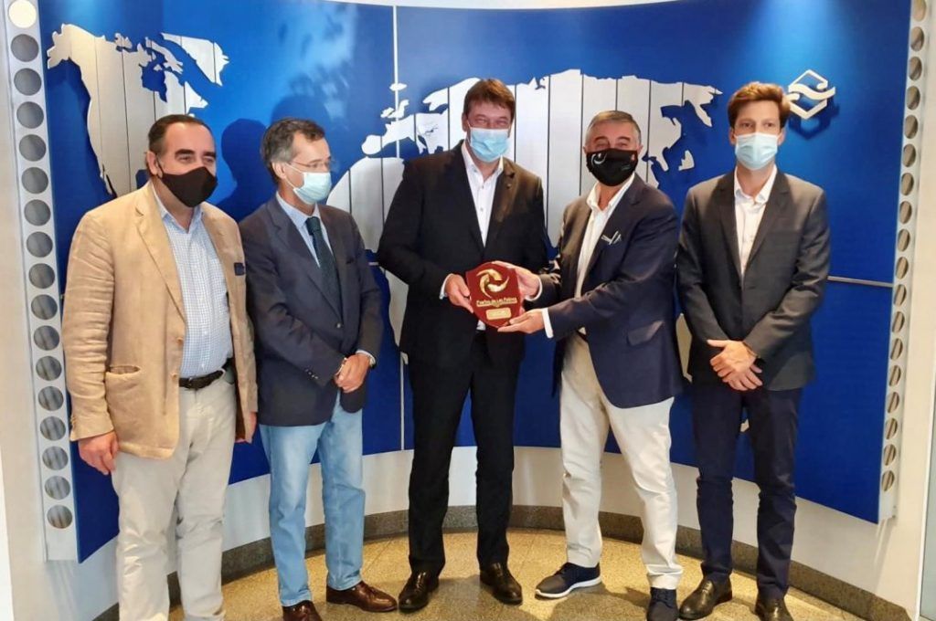Eslovenia estudia exportar madera a la vertiente atlántica de África a través del Puerto de Las Palmas
