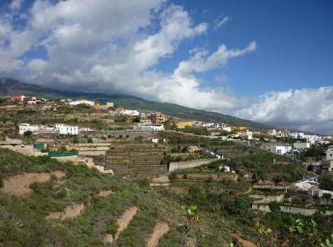 Turismo de Canarias acondiciona el albergue turístico Vieja Escuela de La Zarza en Fasnia