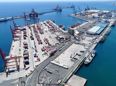 El sistema portuario de Las Palmas mantiene el crecimiento respecto de 2019 y ayuda a recuperar la economía canaria