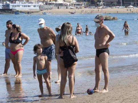 Más de 70.000 residentes se inscriben en menos de una semana para optar a los bonos de Turismo de Canarias