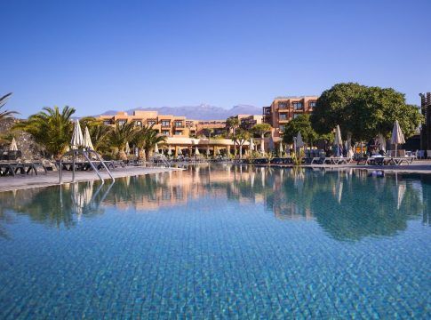Barceló Hotel Group te invita a disfrutar de la felicidad sin salir de las islas