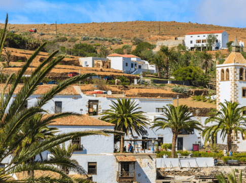 Turismo de Canarias  destina 245.519 euros a embellecer el paisaje y entorno urbano de Betancuria