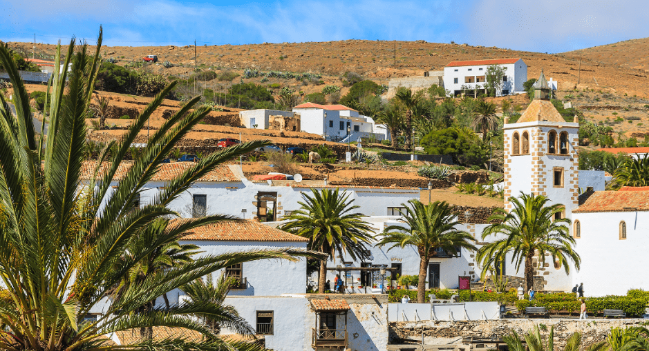 Turismo de Canarias  destina 245.519 euros a embellecer el paisaje y entorno urbano de Betancuria