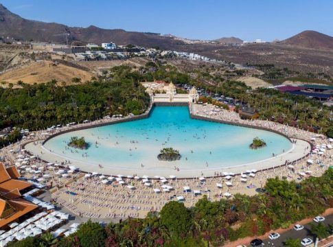 Loro Parque y Siam Park amplían su horario de lunes a domingo