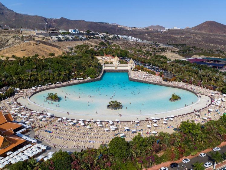 Loro Parque y Siam Park amplían su horario de lunes a domingo