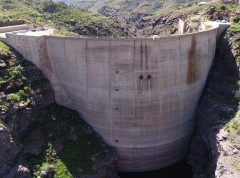 Canarias emite informe favorable a la declaración de impacto ambiental de la central hidroeléctrica 'Chira-Soria'
