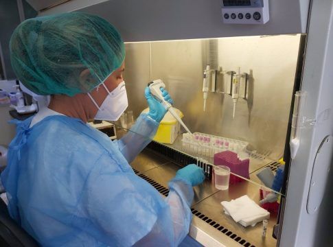El departamento de Genómica del ITER contribuirá al estudio de las nuevas variantes para frenar los contagios