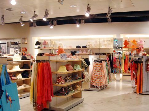 En junio , la tasa interanual del Índice de Precios de Consumo (IPC) se mantuvo inalterado tanto en Canarias como en el Estado