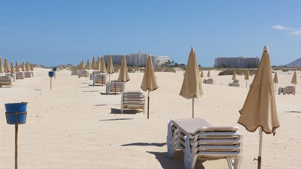 Canarias, entre las únicas cuatro comunidades españolas donde baja el empleo en el sector turístico