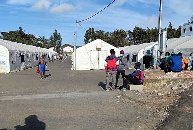 CSIF denuncia incumplimientos laborales de ALCOR seguridad en los centros de inmigrantes de Las Raíces y Las Canteras