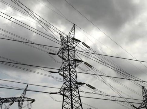 El precio de la luz encadena este jueves su tercera subida