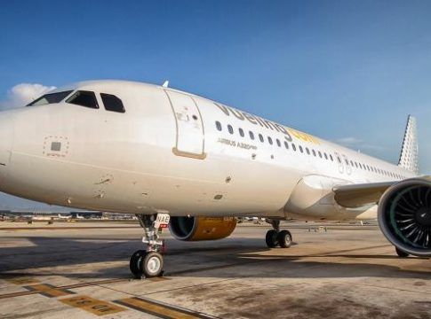 Vueling anuncia tres nuevas rutas entre Canarias y Ámsterdam desde el mes de noviembre