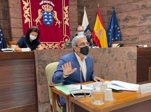 Rodríguez perfila un Presupuesto efectivo para luchar contra la desigualdad y desactivar los efectos de la pandemia