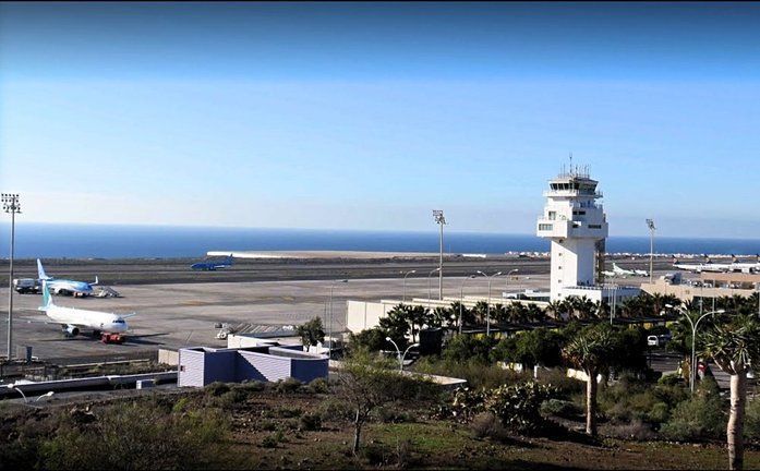 Ashotel insta al Gobierno a invertir en Tenerife Sur después de renunciar a la ampliación de El Prat