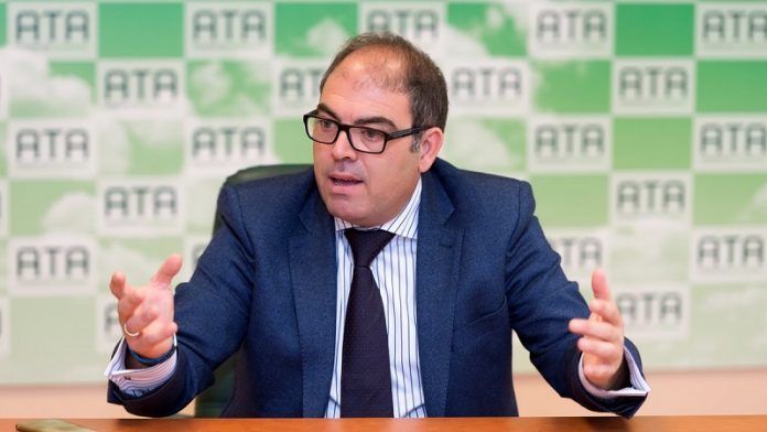 Lorenzo Amor pide ayuda urgente para los autónomos de La Palma
