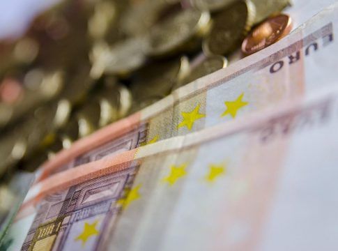 Canarias, a la cola de España en salario medio con 1.324 euros mensuales
