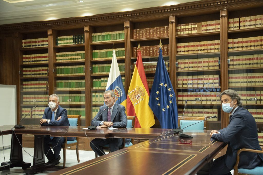 El Rey agradece la fortaleza institucional y técnica del PEVOLCA