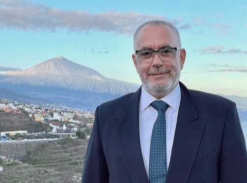 Funcionarios escondidos