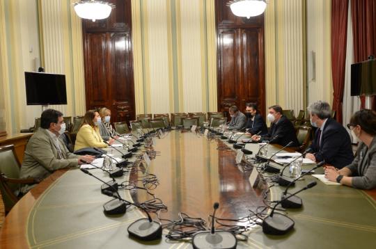 La consejera de Agricultura traslada al ministro alternativas para que los ecoesquemas reflejen la diversidad productiva de Andalucía
