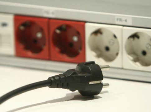La demanda de energía eléctrica crece un 10,6% en Canarias durante octubre, hasta los 746.000 MWh