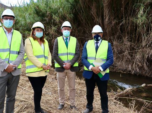 La Junta prevé retirar más de 25.000 toneladas de cañas en la segunda fase de restauración del Río Adra y plantar 24.000 especies autóctonas