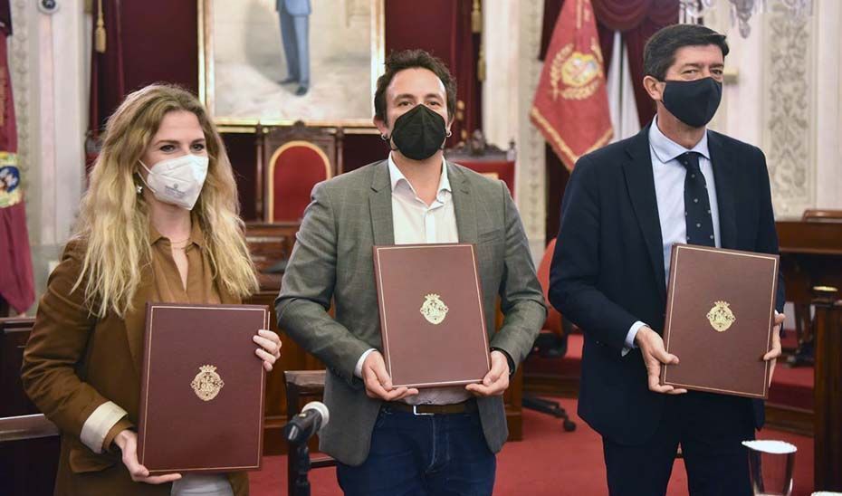 Marín firma con el alcalde de Cádiz la cesión de los inmuebles para la futura Ciudad de la Justicia