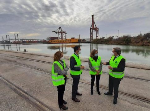 Junta de Andalucía y Puerto de Sevilla estudian las necesidades formativas para el sector logístico