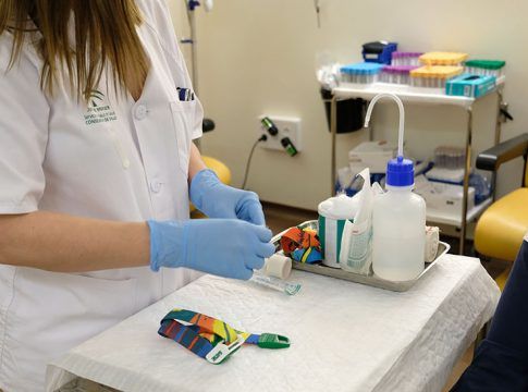 La plantilla de Enfermería crece en más de 7.500 profesionales de media anual en los últimos tres años