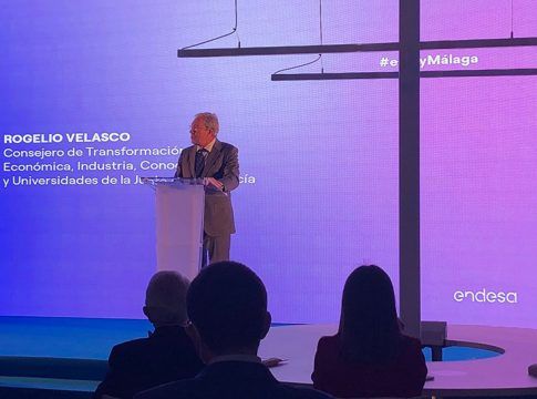 90 entidades se suman a los proyectos de ciudad inteligente, sostenible y digital en Sevilla y Málaga