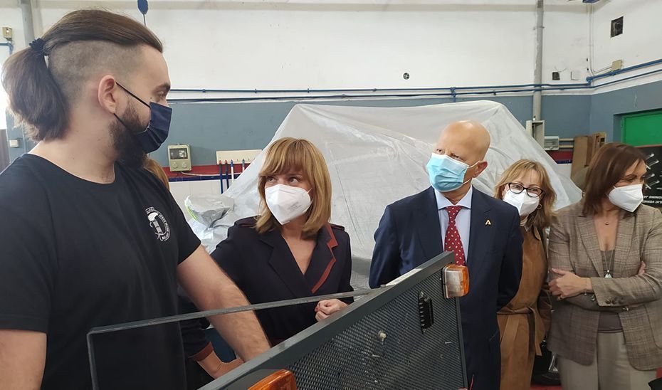 Imbroda destaca la oferta equilibrada, competitiva y adaptada a los sectores productivos de FP en Málaga