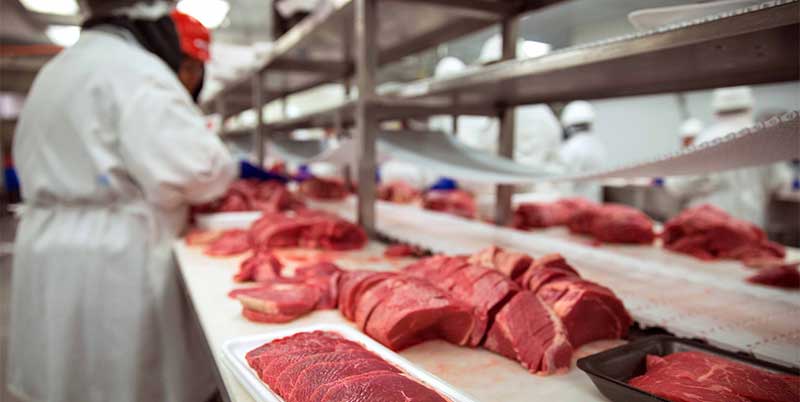 La Asociación de Industrias de la Carne de Huelva pide rectificar al ministro Garzón