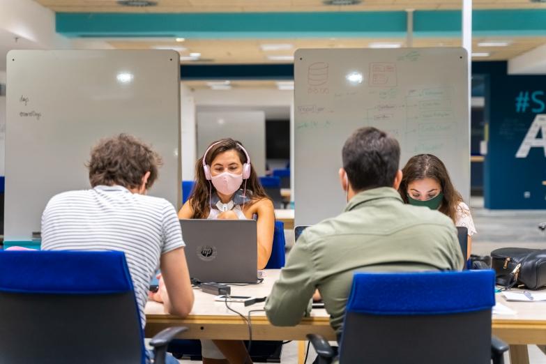 Andalucía Open Future se consolida en 2021 como iniciativa de referencia en emprendimiento tecnológico con 220 startups aceleradas