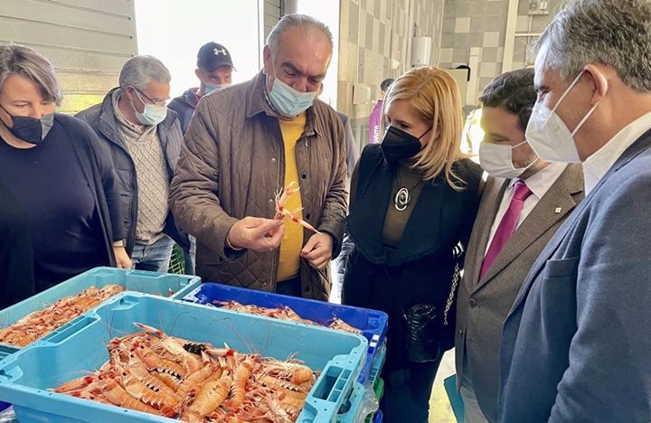 El PP muestra su respaldo al sector pesquero onubense ante la competencia desleal