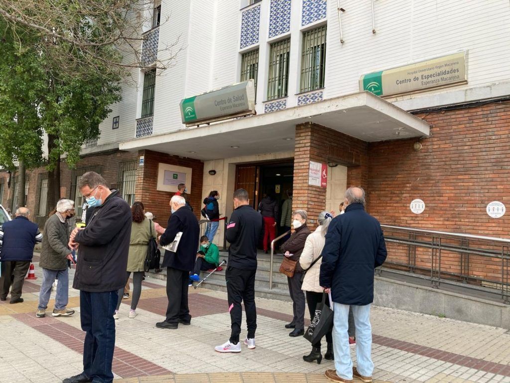 Satse Sevilla alerta del "desbordamiento" de la primaria con Enfermería "sin recursos"