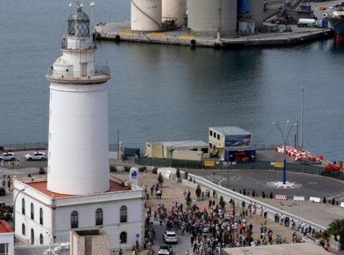 El Gobierno protege La Farola de Málaga y vuelve a poner en jaque el proyecto de la Torre del Puerto
