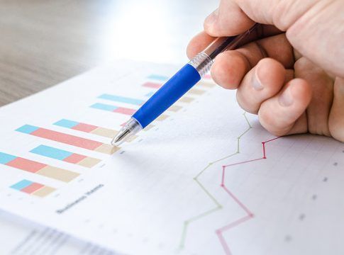 La economía andaluza crece un 6,1% interanual en el cuarto trimestre, 9 décimas por encima de España￼