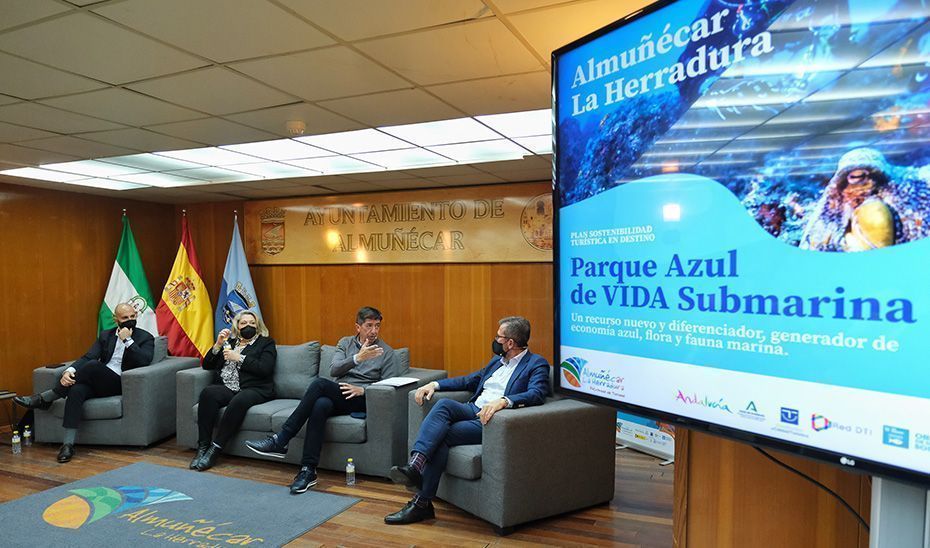 Marín destaca el Parque Subacuático de Almuñécar como ejemplo de cómo desestacionalizar el destino￼