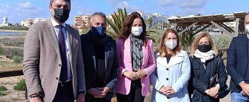 La Junta de Andalucía invierte un millón de euros en proyectos para mejorar las playas de Huelva